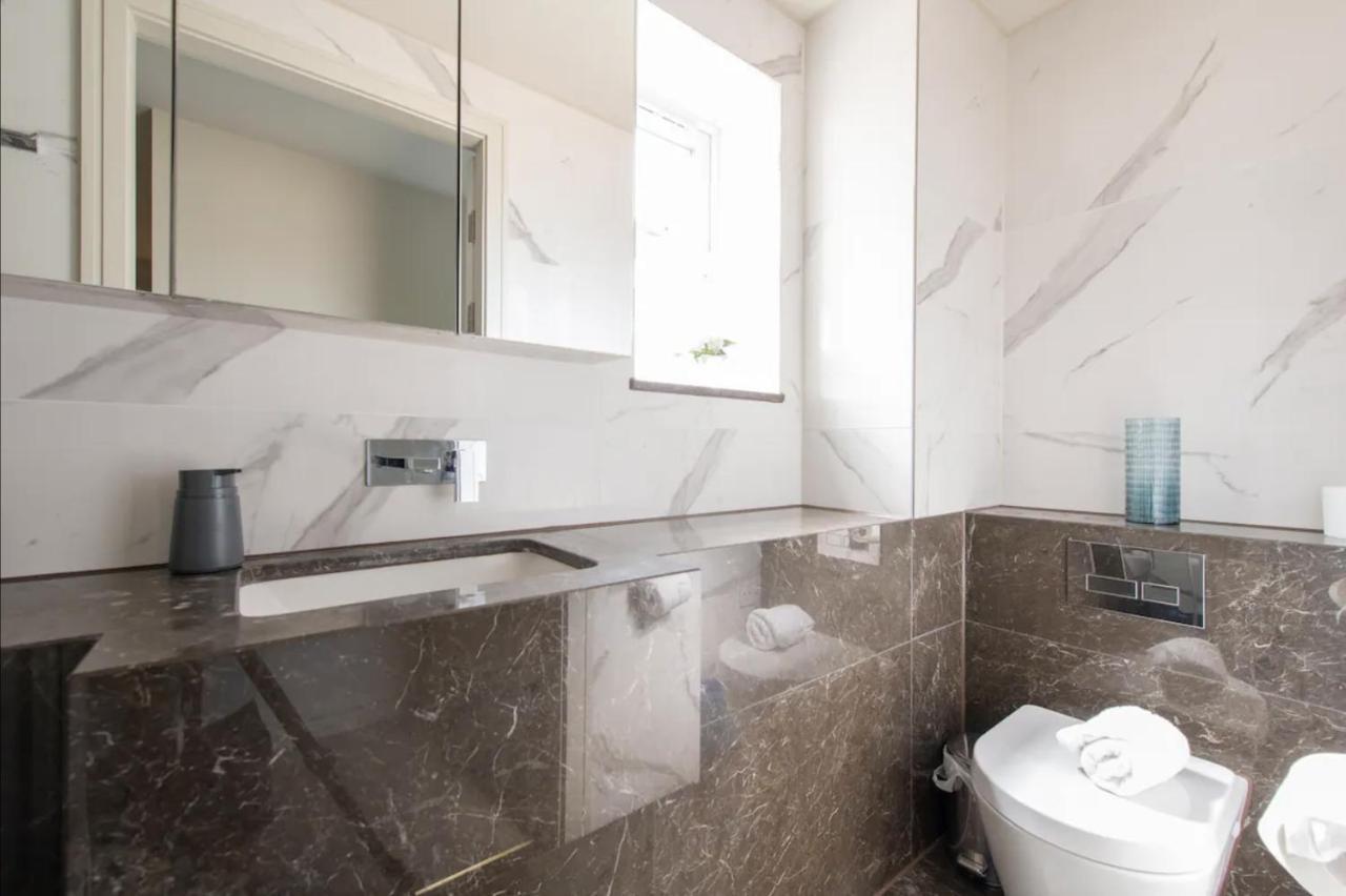 Ferienwohnung 2Bd, 2Ba Urban Oasis Chcl F4 Chigwell Exterior foto