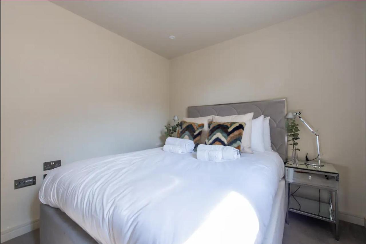Ferienwohnung 2Bd, 2Ba Urban Oasis Chcl F4 Chigwell Exterior foto